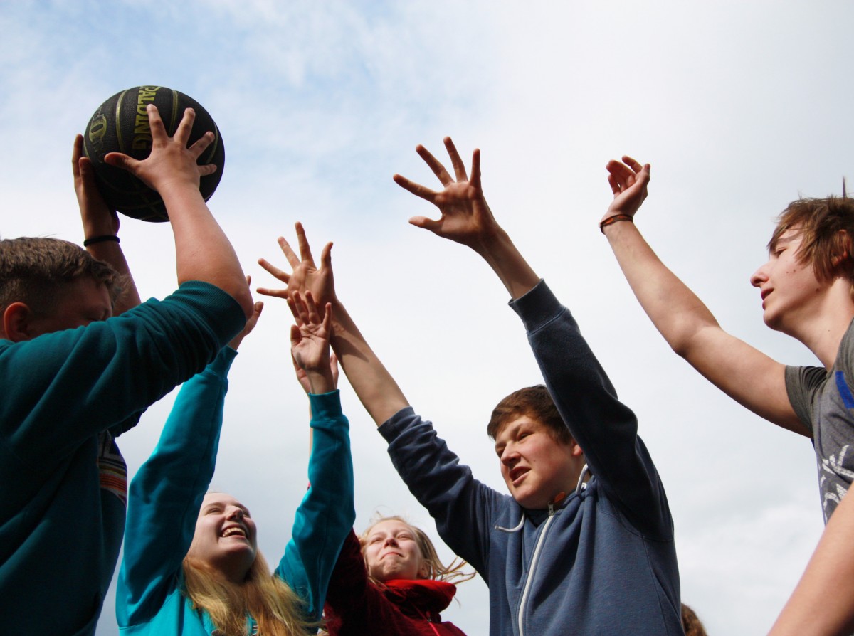ballspiel ballspiel